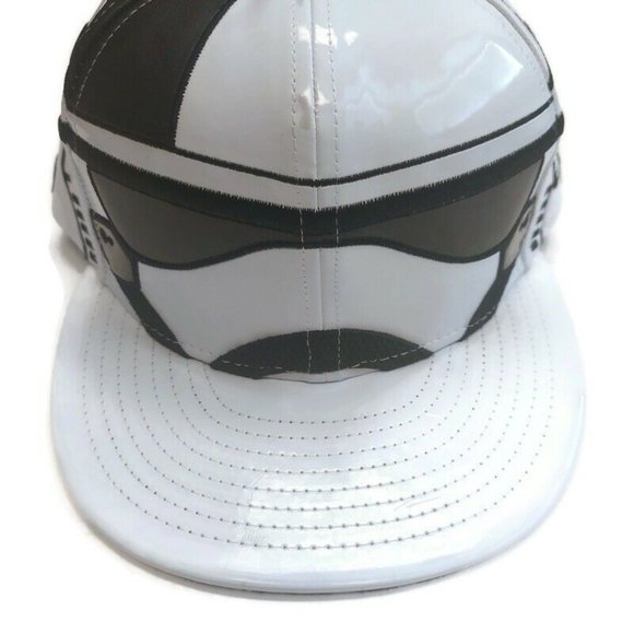 New Era Mens Star Wars The Last Jedi Storm Trooper White Black Fitted Hat Size 7 - Picture 2 of 12